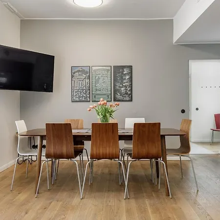 Apartment Center, 125 M2, 3 Bedroom Sea & Old Town View Tallinn