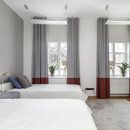 Center, 125 M2, 3 Bedroom Sea & Old Town View Апартаменты